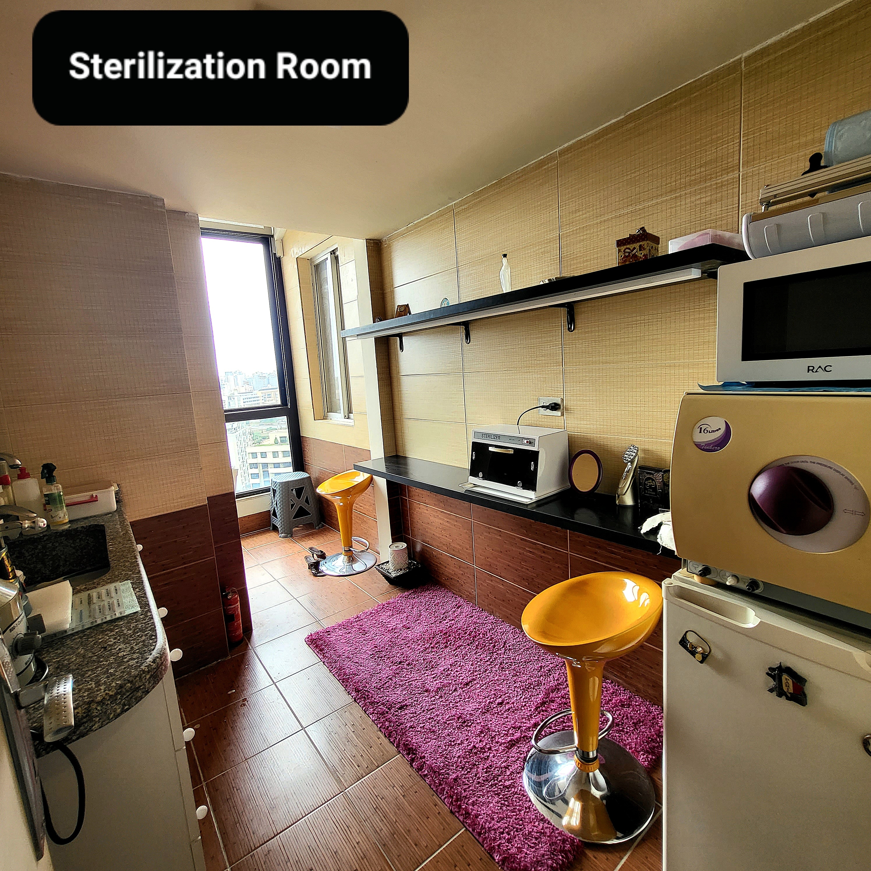 Medical and dental sterilization room